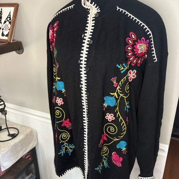 Johnny Was Black Floral Embroidered Cardigan - Picture 4 of 8
